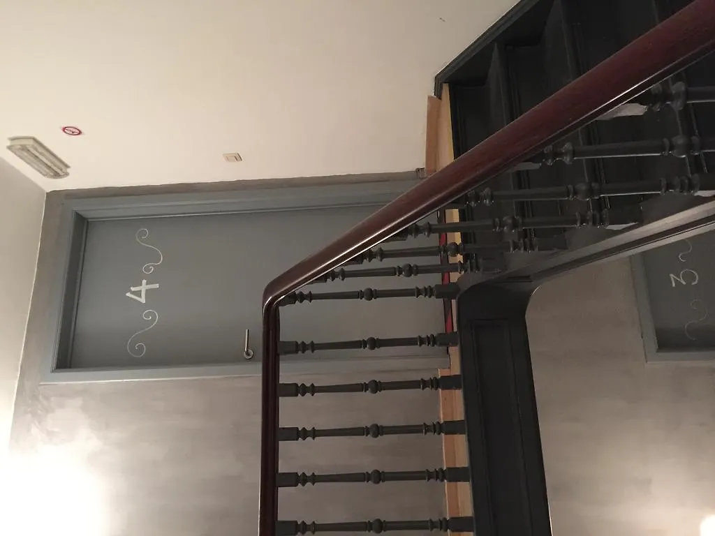Les Gites Du Pays De Charleroi Apartment