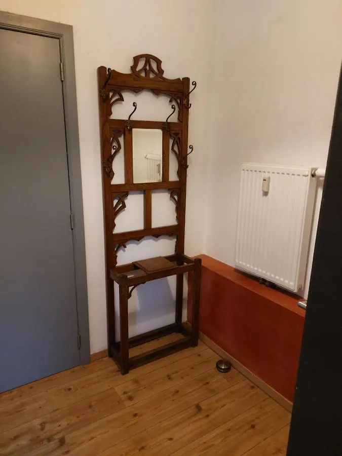 Les Gîtes Du Pays De Charleroi 0*,